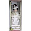 Image 1 : 28 INCH PORCELAIN ORIENTAL DOLL, STILL IN ORIGINAL