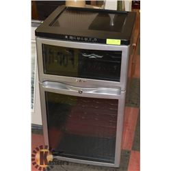 SALTON WINE FRIDGE  L -19.5, W- 17.5, H- 33.5"