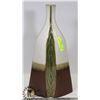 Image 1 : VASE WHITE/GREEN/BROWN 17" TALL