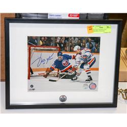 JARI KURRI "WINNING GOAL" SIGNED 8X10,  PIN & COA
