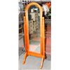Image 1 : PINE 5' CHEVELLE MIRROR. FURNITURE
