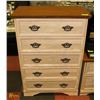 Image 2 : 5PC BEDROOM SUITE INCL DRESSER (67"X17"X32.5"), 2