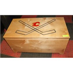 WOOD CALGARY FLAMES TOY BOX