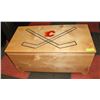 Image 1 : WOOD CALGARY FLAMES TOY BOX