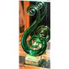 Image 1 : GREEN SWIRL ART GLASS FIGURE, 10" TALL
