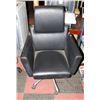 Image 1 : BLACK LEATHERETTE OFFICE CHAIR