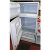 Image 2 : CONCEPT II FRIDGE WITH TOP FREEZER.