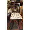 Image 1 : 2 WOOD/FABRIC BAR STOOLS