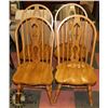 Image 1 : LOT OF 4 OAK CHAIRS
