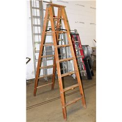 7' 10" TALL WOODEN LADDER