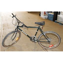 NORTH COUNTRY BIKE 12 SPEED 26" WHEELS