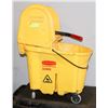 Image 1 : RUBBERMAID COMMERCIAL MOP BUCKET.