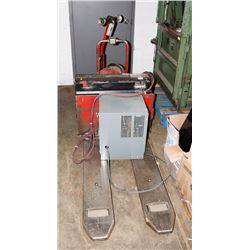 ELECTRIC PALLET JACK WITH CHARGER-NEEDS