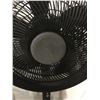 Image 2 : Comfort Mate Oscillating Floor Fan