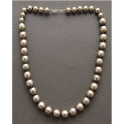 NAVAJO INDIAN NECKLACE