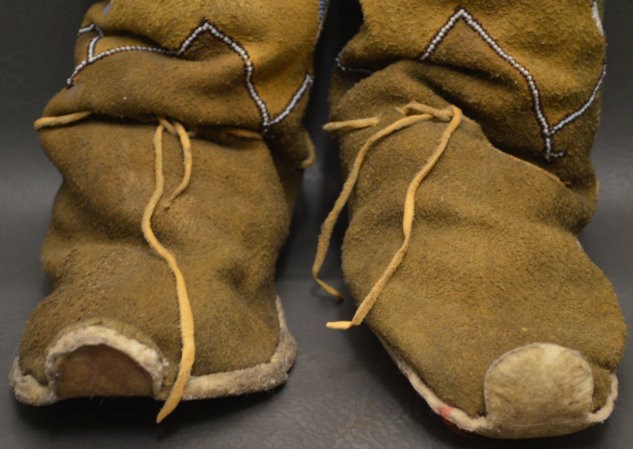 APACHE INDIAN HIGH TOP MOCCASINS