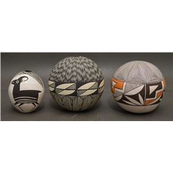 ACOMA INDIAN POTTERY (LEWIS)