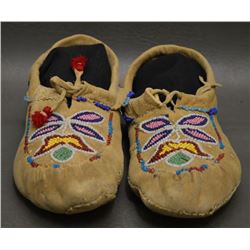 PLAINS INDIAN MOCCASINS