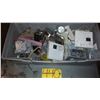 Image 1 : Box of assorted Electrics
