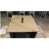 Image 2 : Modern Maple-Tone Table 31x36