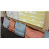 Image 3 : Qty 6 Throw Pillows
