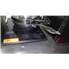 Image 2 : Aroma Professional Countertop Induction Burner w/ 2 Frying Pans, Model AID-513