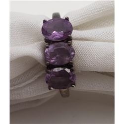 ANTIQUE STERLING SIZE 8 RING WITH LIGHT PURPLE