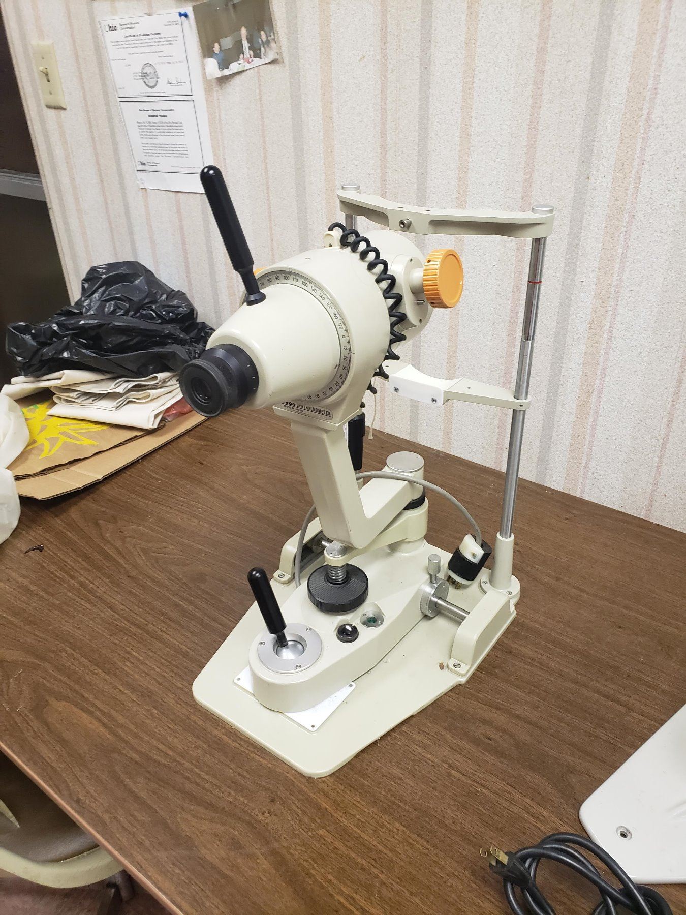 NIKON OPHTHALMOMETER 20041