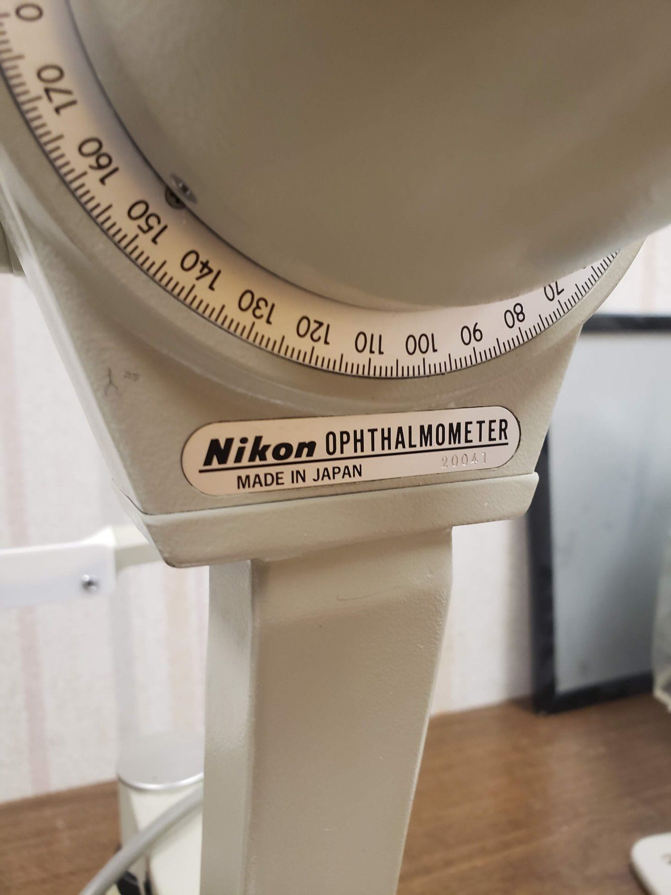NIKON OPHTHALMOMETER 20041