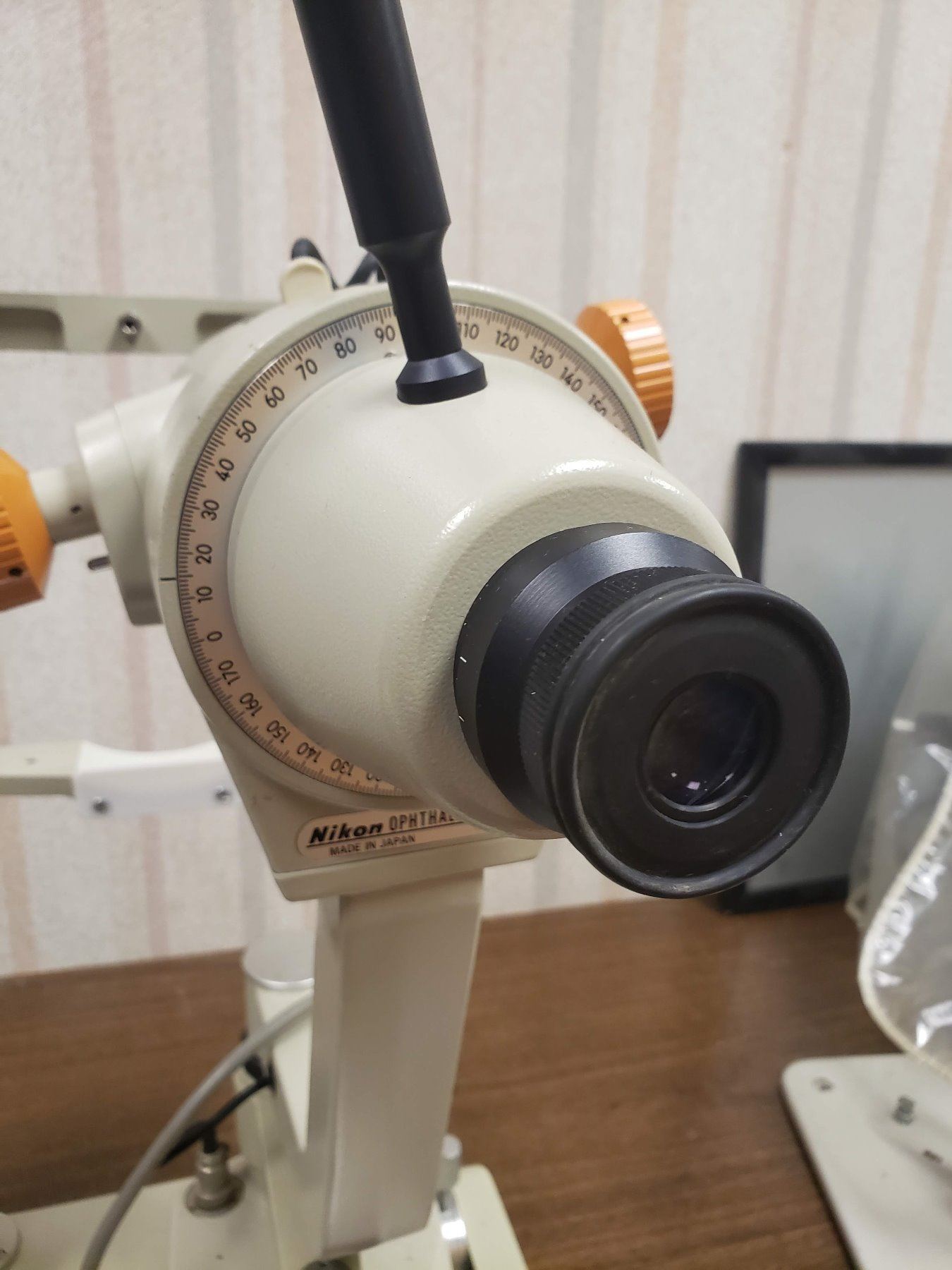 NIKON OPHTHALMOMETER 20041