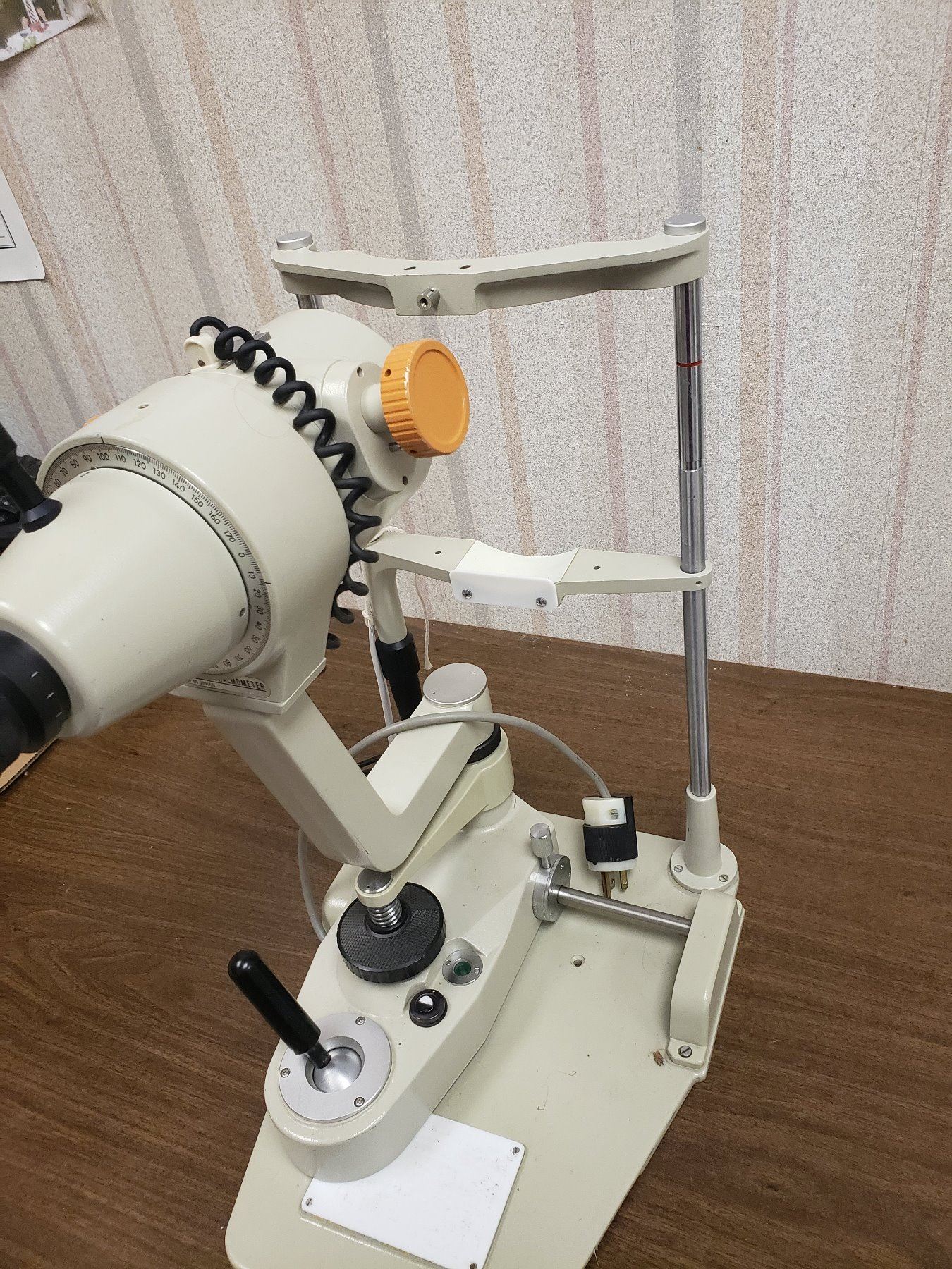 NIKON OPHTHALMOMETER 20041