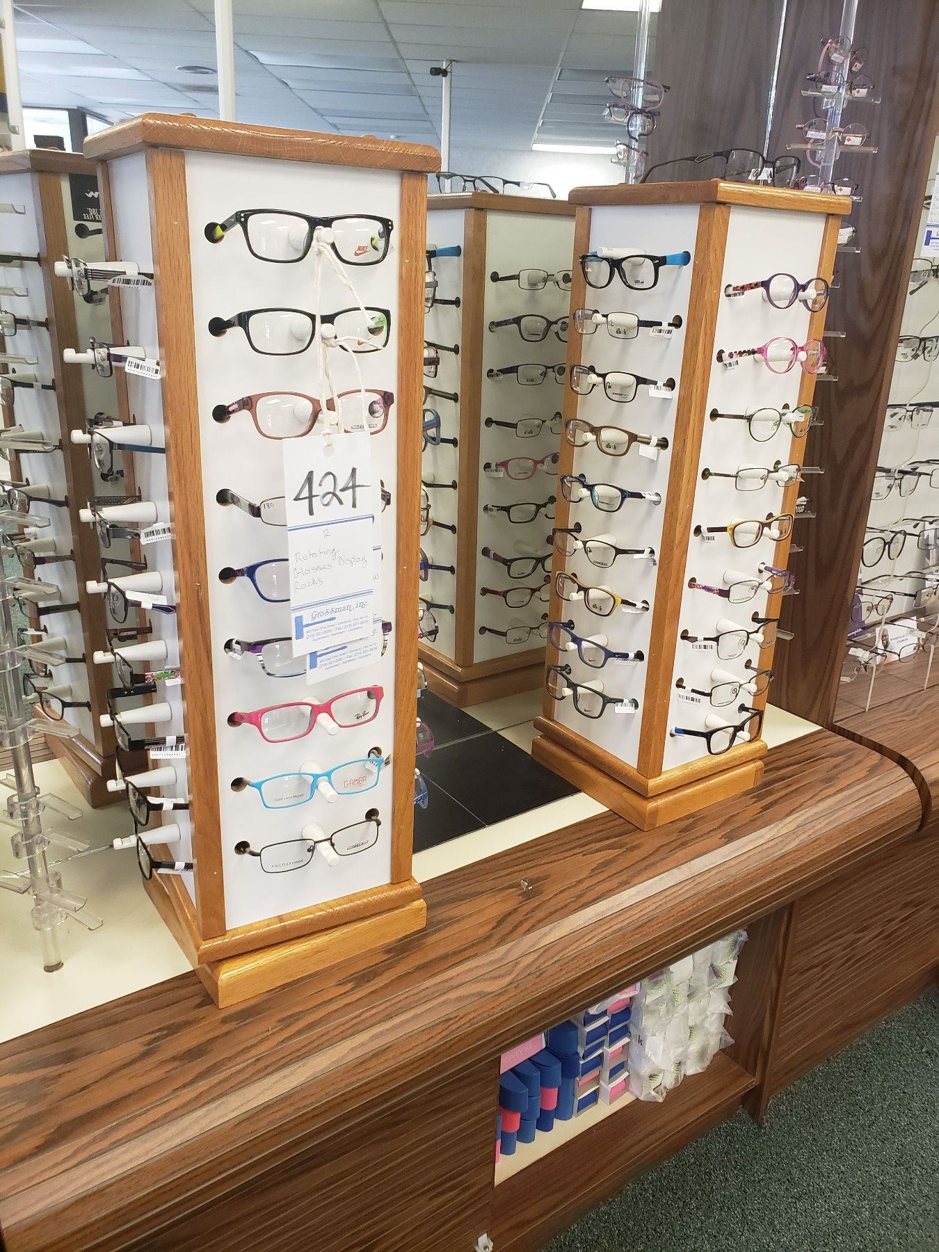 ROTATING GLASSES DISPLAY RACKS