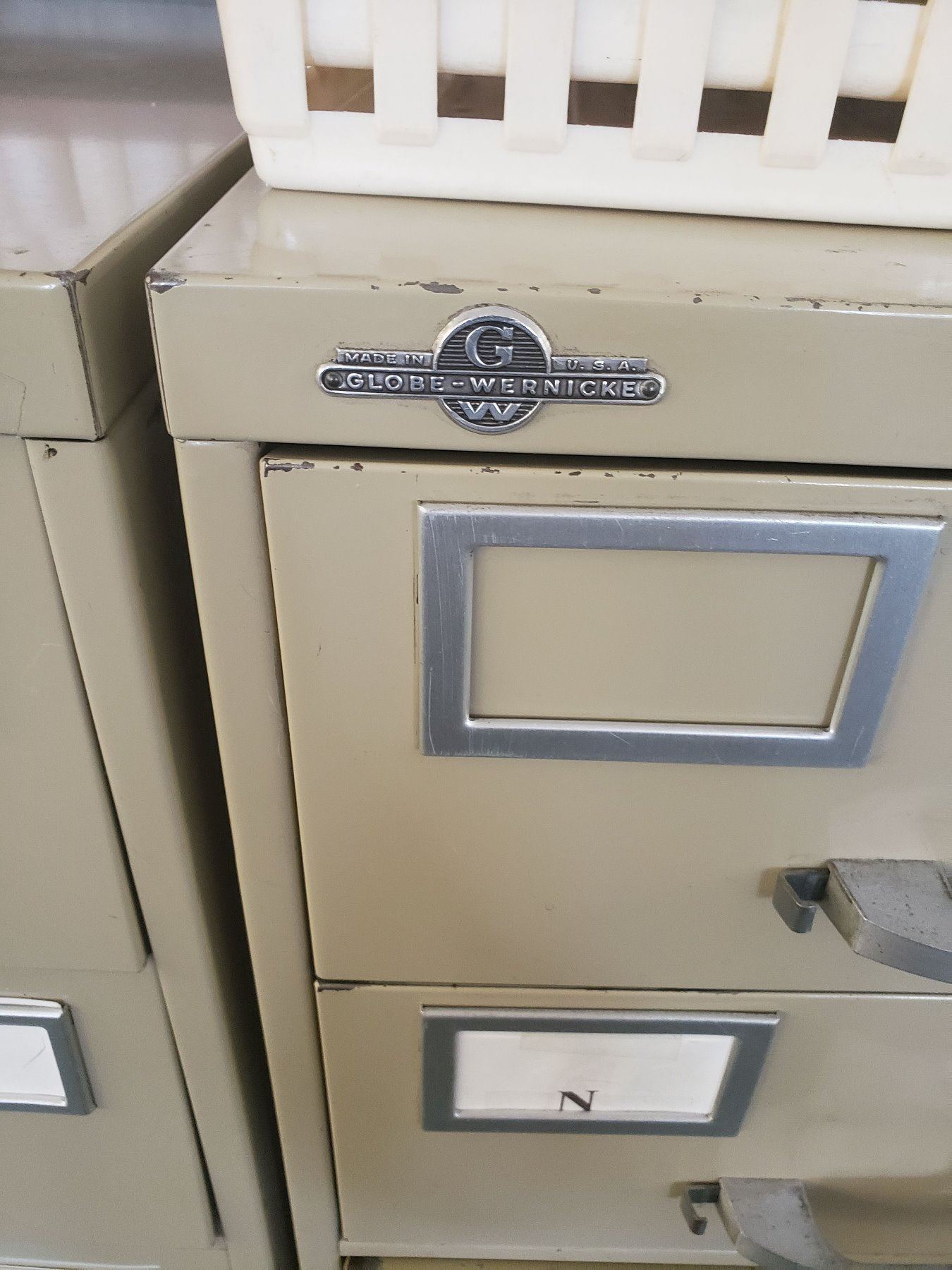 GLOBE WERNICKE 8 DRAWER METAL FILE