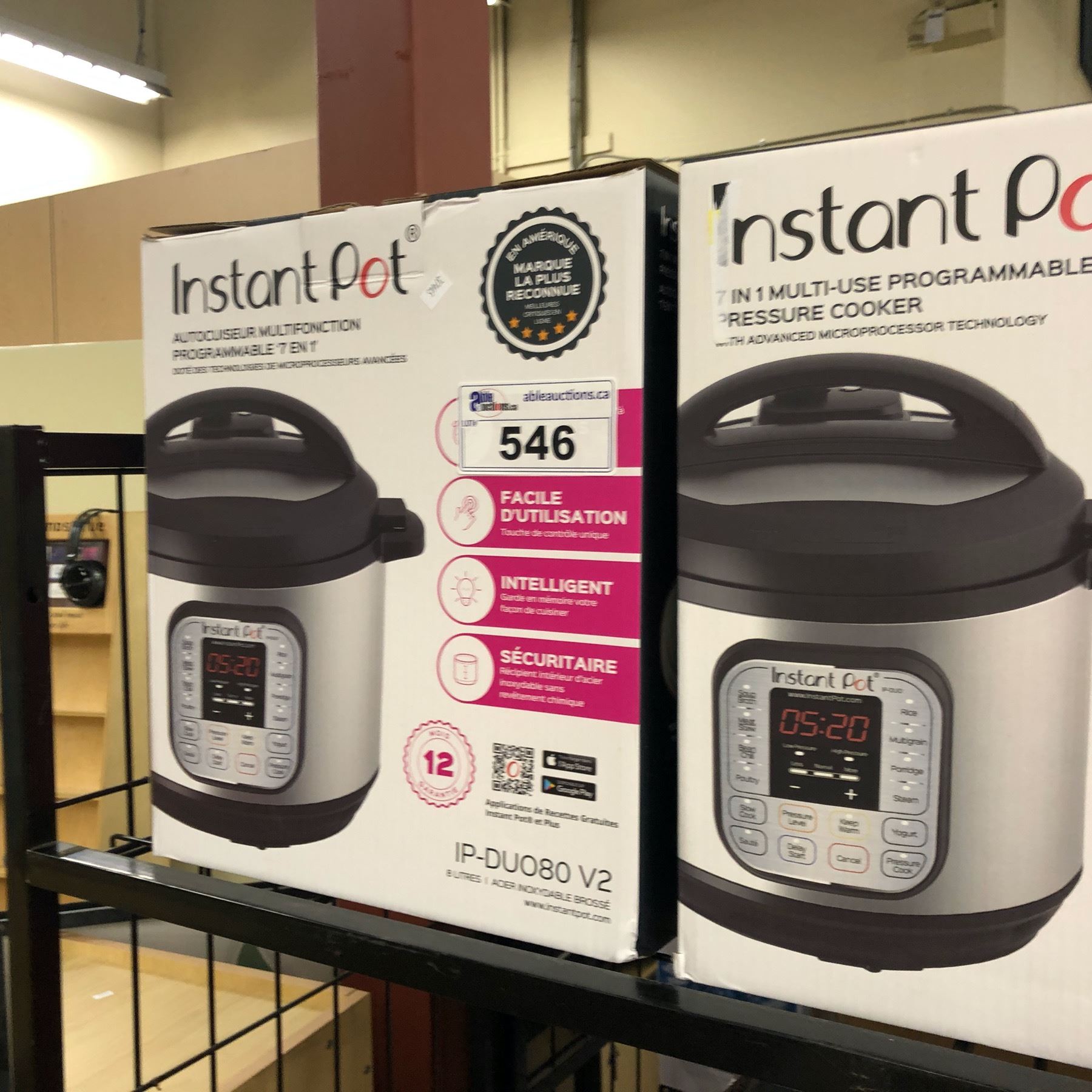 INSTANT POT 7 IN 1 MULTI USE PROGRAMMABLE PRESSURE COOKER