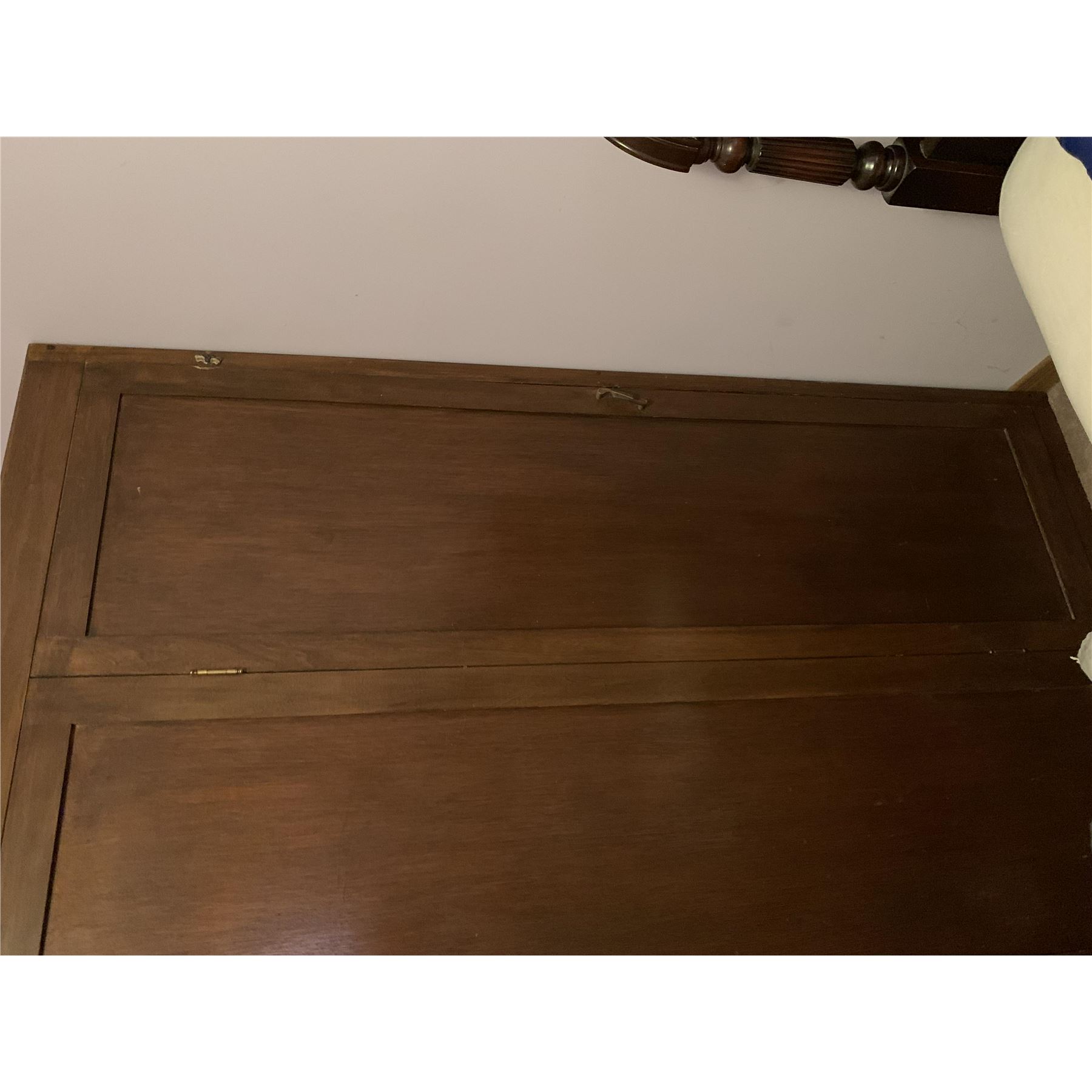 Thomson Cedar Wood Wardrobe Closet
