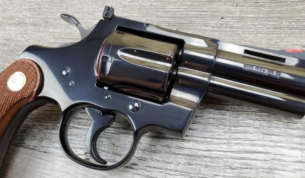 COLT MODEL COMBAT PYTHON