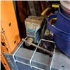 Image 2 : SMALL VICE, TIGER COMPANY COOKER SET, AND WORK LIGHT