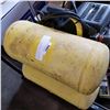 Image 2 : YELLOW DUAL TANK AIR COMPRESSOR