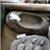 Image 1 : CONCRETE NATIVE FROG BOWL