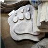Image 2 : CONCRETE BEAR PAW PRINT AND CONCRETE PLUG COVERS