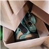 Image 2 : 2 BOXES OF NEW VARIOUS SIZES WOMENS SHOES