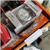 Image 2 : BASKET OF NEW GAUGES