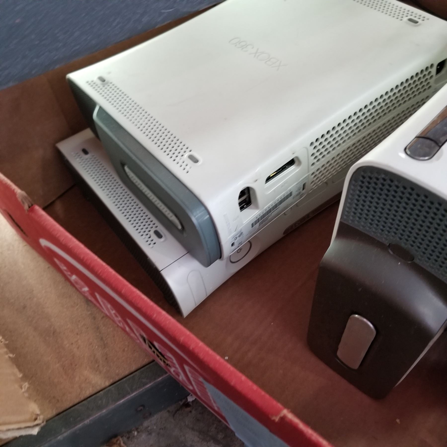 Console Lot LOT OF XBOX 360 CONSOLES
