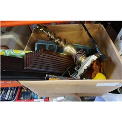 BOX OF ESTATE COLLECTIBLES