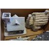 Image 3 : BOX OF HILLS CERAMIC HOUSES