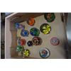Image 1 : TRAY OF ART GLASS PAPER WEIGHTS
