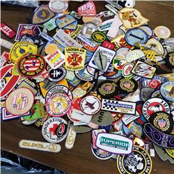 LARGE LOT OF SPORTS, MILITARY AND OTHER PATCHES