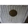 Image 2 : WHITE WICKER TRUNK
