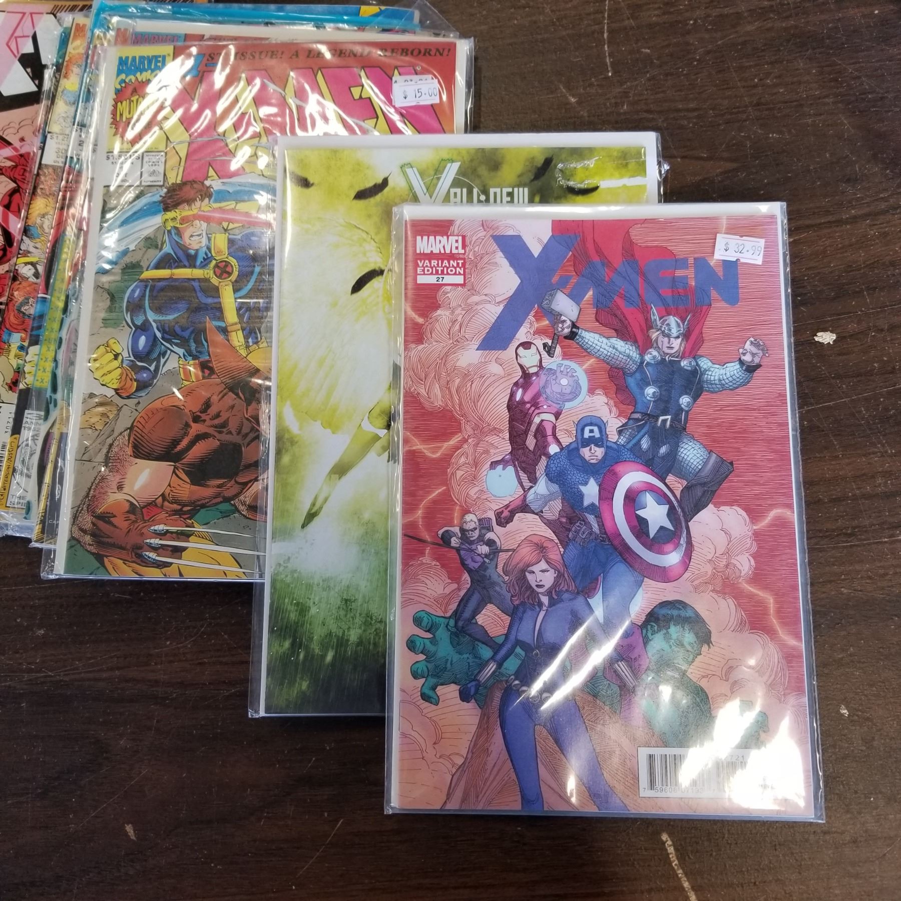 STACK OF XMEN COMICS - Big Valley Auction
