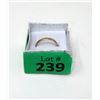 Image 2 : 10KT Gold 1.50 Gram Band Ring